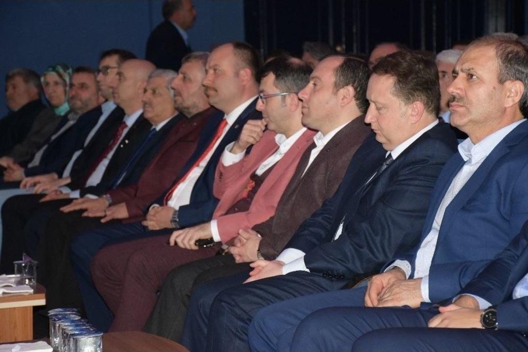 Gen&ccedil;lere &rsquo;oyun Bozan T&uuml;rkiye&rsquo; Anlatıldı