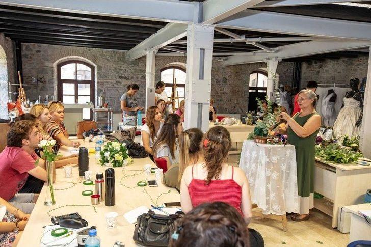 Meslek Fabrikası "çiçek Açtı" G1