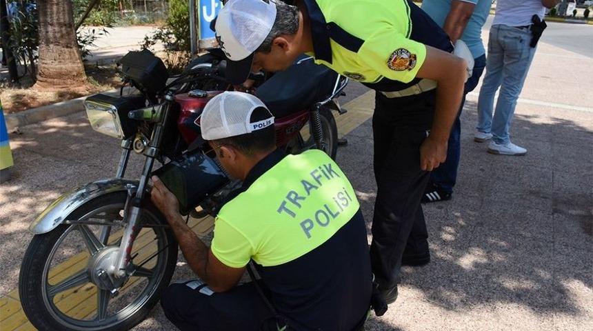 Çalıntı Ve Aranan Motosikletlere Operasyon