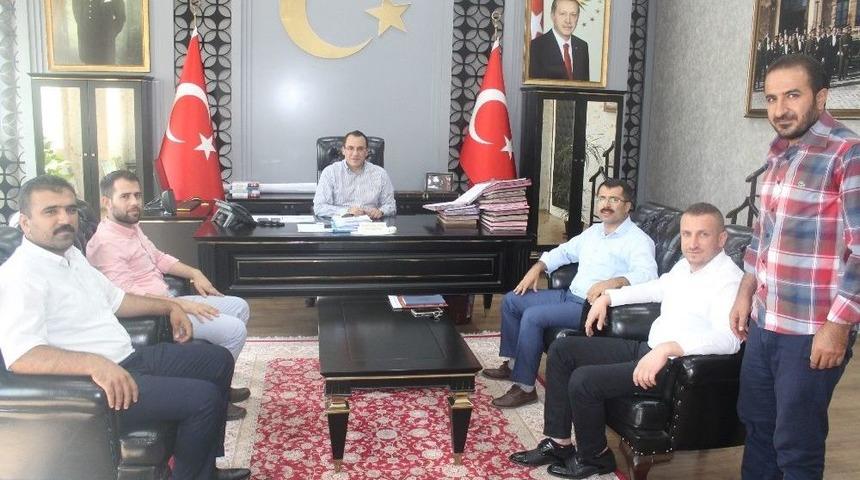 İlim Yayma Cemiyeti Yönetimi Kaymakam Kaya İle Bir Araya Geldi