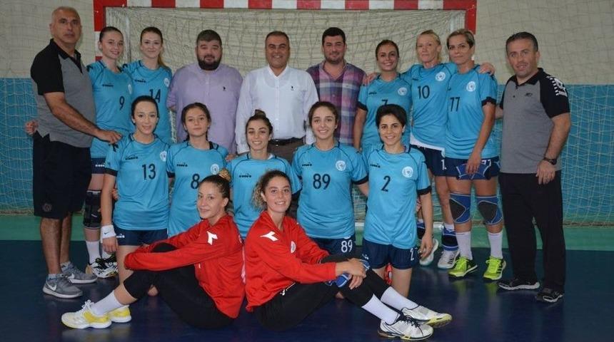 Görele Belediyesi Bayanlar Hentbol Takımı Türkiye Kupasında İkinci Tura Yükseldi