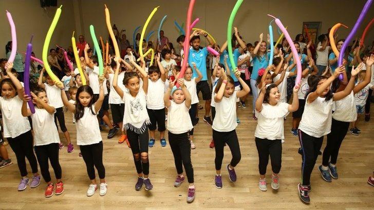 Nilüfer Yaz Okulları’na Katılan Bin 566 Çocuğa Sertifika G4