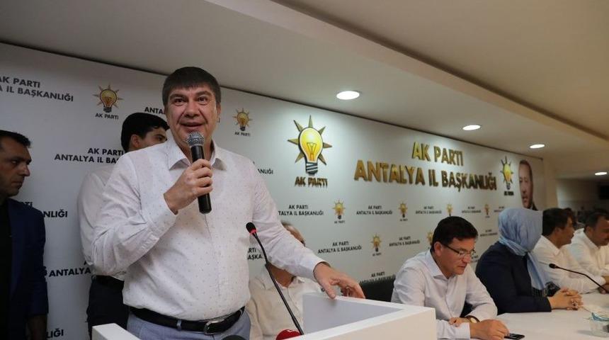 Antalya B&uuml;y&uuml;kşehir Belediye Başkanı Menderes T&uuml;rel: