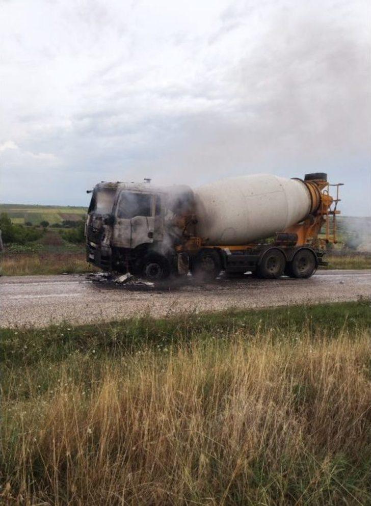 Beton Mikseri Alev Topuna Döndü G4