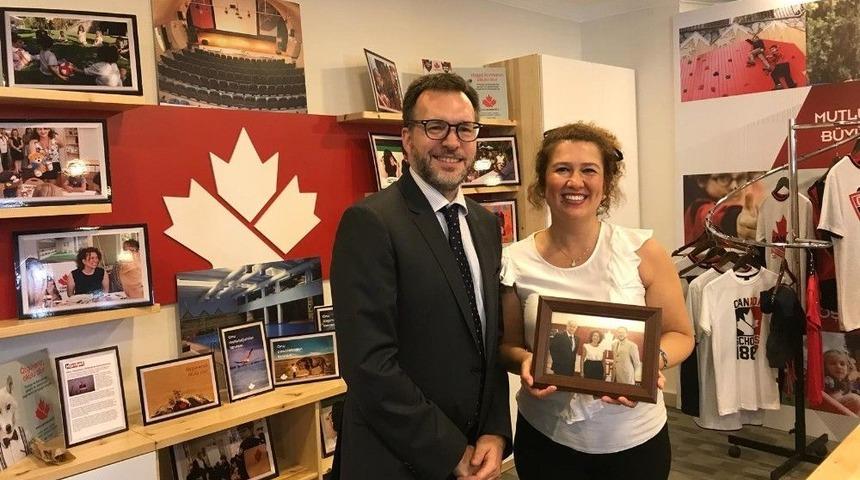 Kanada İstanbul Başkonsolosu’ndan Kanada Okulları’na Ziyaret