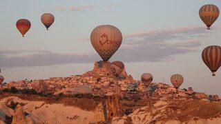 Kapadokya Bölgesini Ağustos Ayında 412 Bin 559 Turist Ziyaret Etti