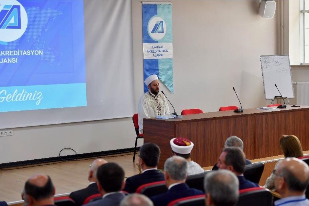 Diyanet İşleri Başkanı Erbaş: &rsquo;&rsquo;ilahiyat Fak&uuml;ltelerinde Ya Da Eğitim Fak&uuml;ltelerinde Okul &Ouml;ncesi Din Eğitimi B&ouml;l&uuml;m&uuml;n&uuml;n A&ccedil;ılmasını İstiyoruz&rsquo;&rsquo;