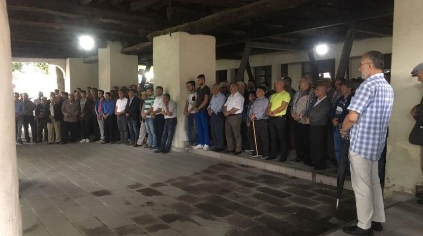 Tarihi Camide Asırlık Gelenek