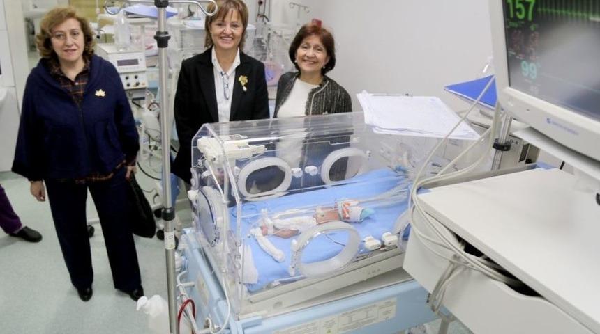 Soroptimist Kul&uuml;b&uuml;&rsquo;nden Hastaneye Kuv&ouml;z