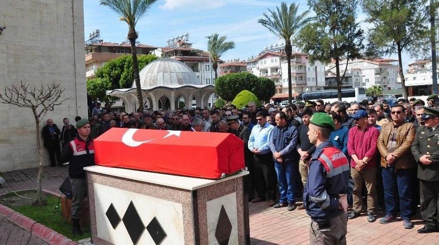 Kalp Krizi Sonucu Hayatını Kaybeden Uzman &Ccedil;avuş Antalya&rsquo;da Toprağa Verildi