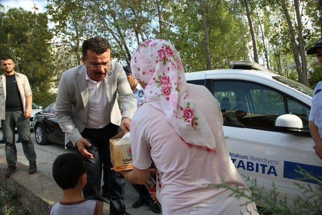 Atakum’da Her Yıl Olduğu Gibi Yine Kurban Eti Dağıtıldı