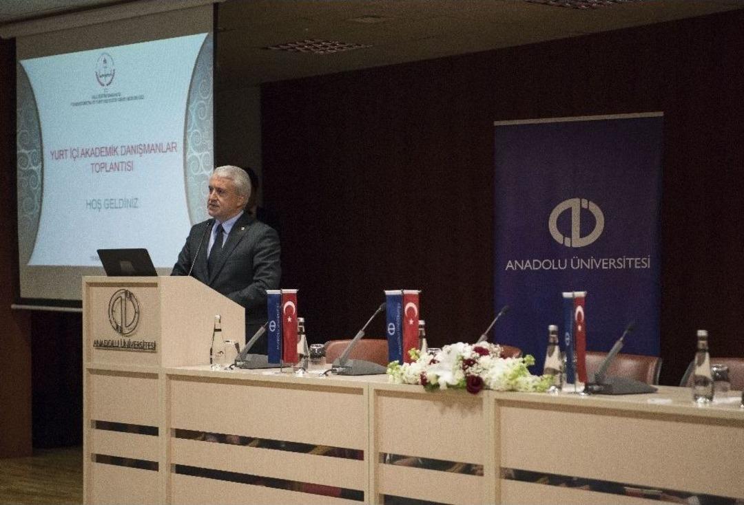 Milli Eğitim Bakanlığı Yurt İ&ccedil;i Akademik Danışmanları Toplantısı Anadolu &Uuml;niversitesi&rsquo;nde Ger&ccedil;ekleştirildi