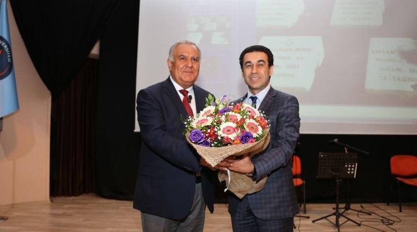 A&uuml;&rsquo;de &Ccedil;anakkale Şehitleri Anıldı