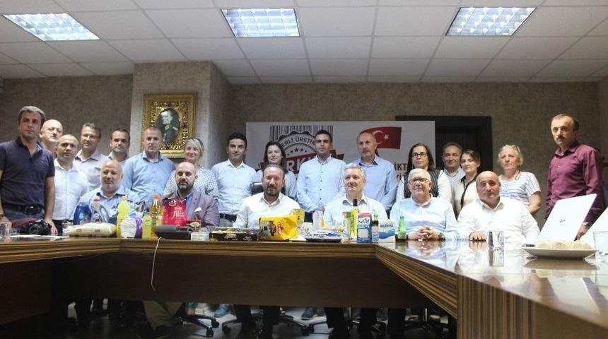 İzmit Belediyesi Yabancı &Uuml;r&uuml;n Kullanımını Kaldırdı