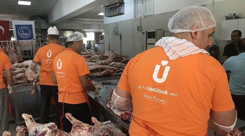 &Uuml;sk&uuml;dar Belediyesinden 3 Bin İhtiya&ccedil; Sahibi Aileye Kurban Eti
