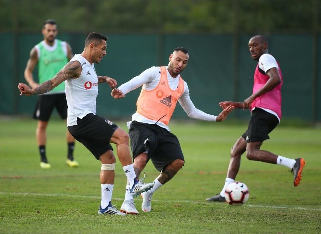 Beşiktaş, Yeni Malatyaspor Ma&ccedil;ı Hazırlıklarını S&uuml;rd&uuml;rd&uuml;