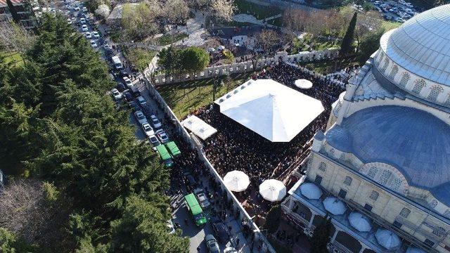 Mina Başaran Ve İki Arkadaşı Son Yolculuğuna Uğurlandı