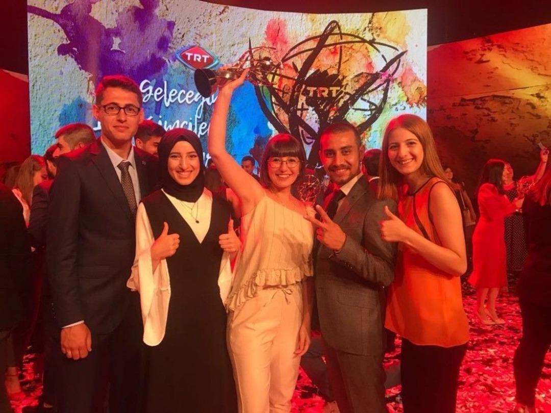 Gen&ccedil; İletişimcilerin &Ouml;d&uuml;l Gecesi