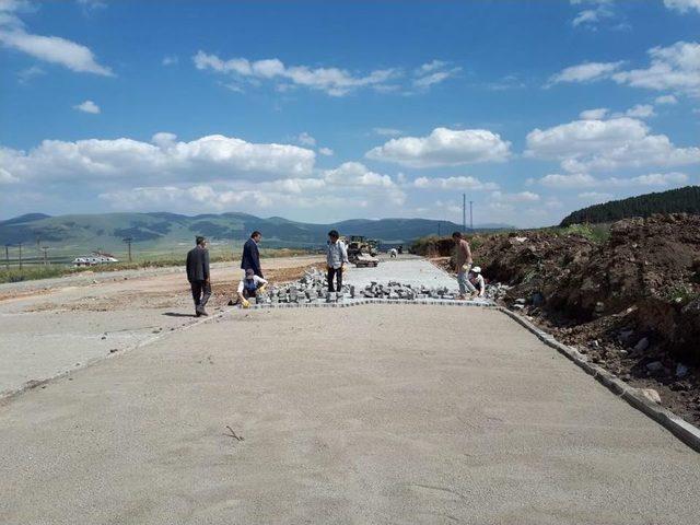 Sarıkamış Belediyesi Oteller Bölgesinin Çevre Düzenlemesini Yapıyor