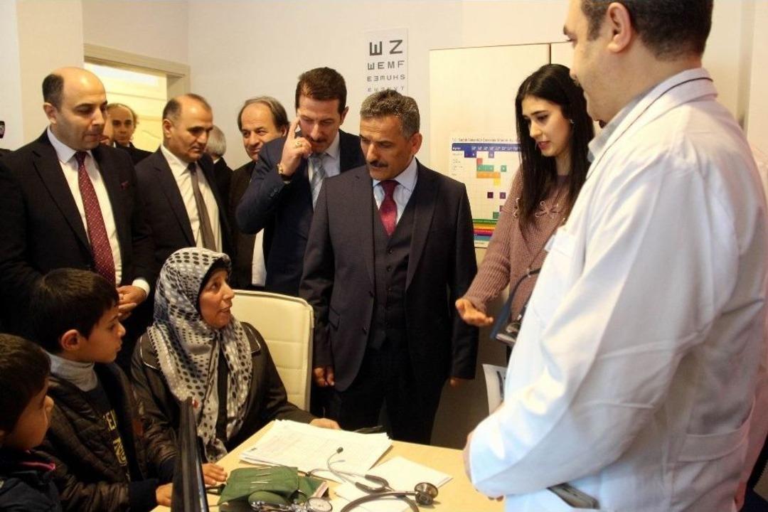 M&uuml;lteciler İ&ccedil;in Sağlık Polikliniği A&ccedil;ıldı