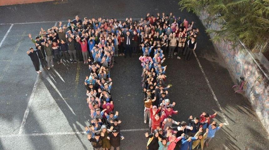 &lsquo;pi&rsquo; G&uuml;n&uuml;nde &Ouml;ğrenciler Doyasıya Eğlendi