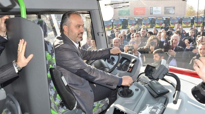 (özel Haber) Büyükşehir 10 Ayda Makam Araçlarından 12 Milyon Lira Tasarruf Etti