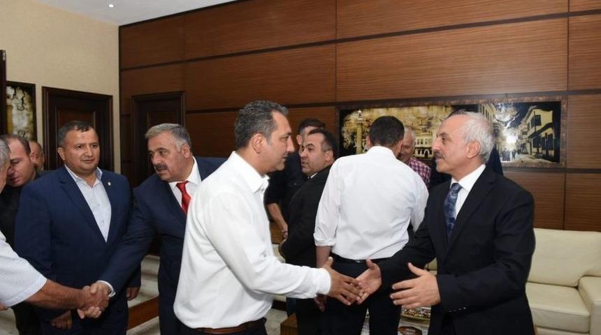 Başkan G&uuml;l, Halkla Bayramlaştı