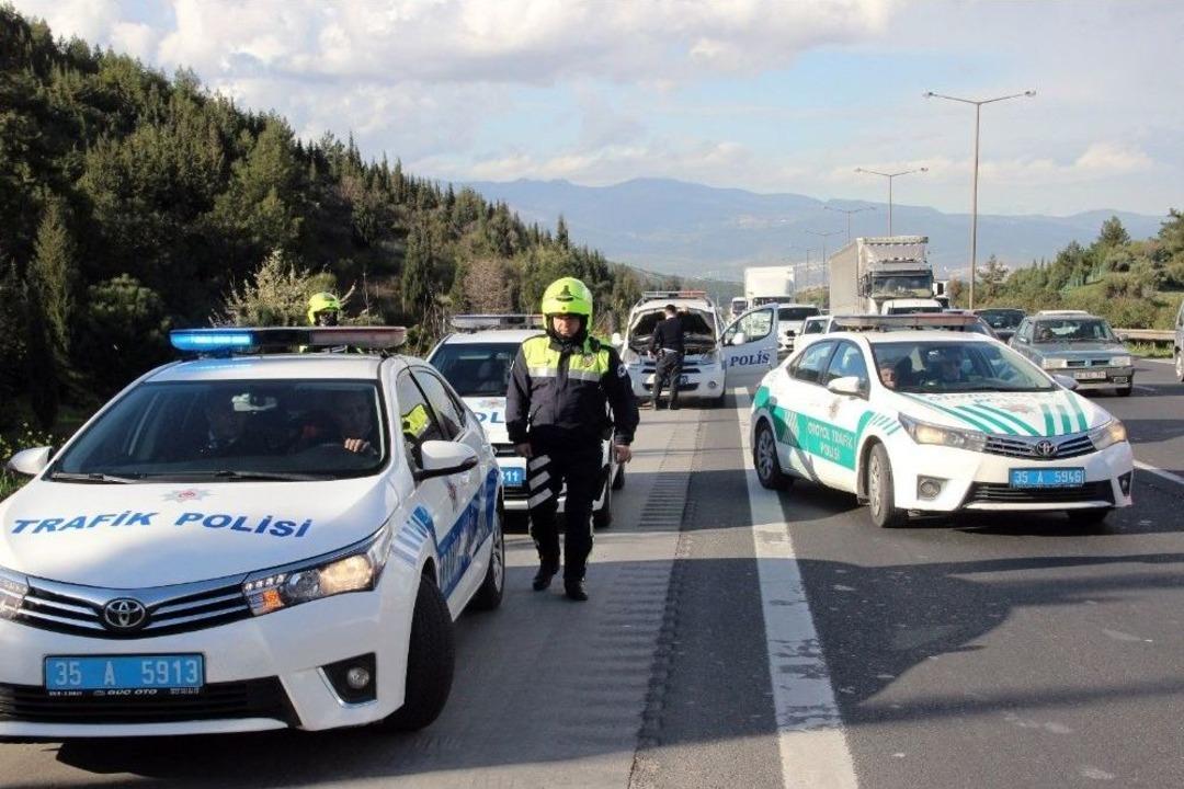 İzmir Polisinden Filmleri Aratmayan Kapka&ccedil; Operasyonu