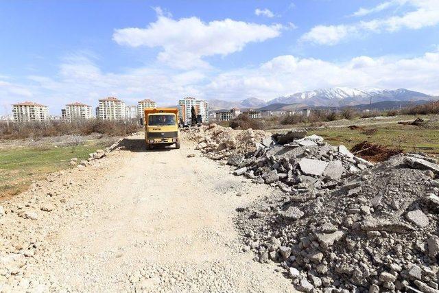 Başkan Polat Yol Çalışmalarını İnceledi