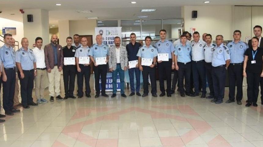 İzmit Belediyesi&rsquo;nde Yılın Personelleri &Ouml;d&uuml;llendirildi