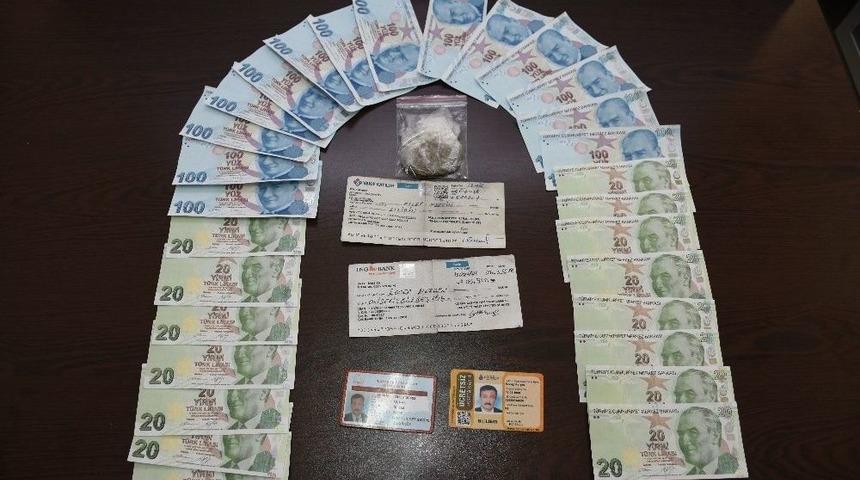 Savcı Kimliği İle Cezaevine Girmeye Çalışırken Tutuklandı