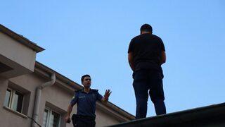 (özel) ’bana Sarılacaksın’ Dedi, İntihardan Vazgeçirdi