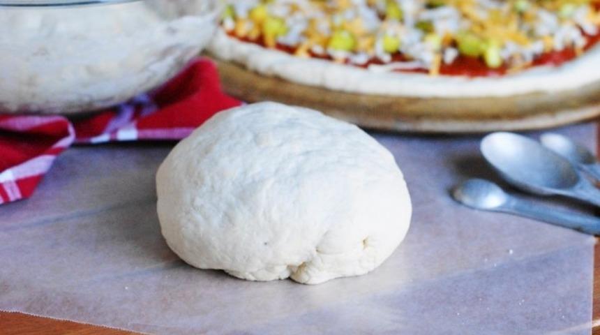 Pizza hamuru tarifi: Pizza hamuru nasıl yapılır?