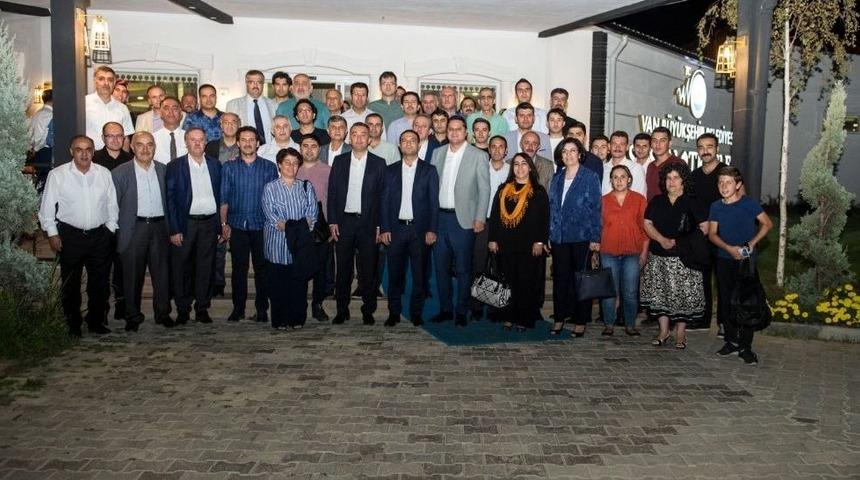 Vali Yardımcısı Parlak İçin Veda Yemeği