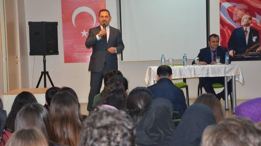 Başkan Uysal, &Ouml;ğrencilerle Buluştu