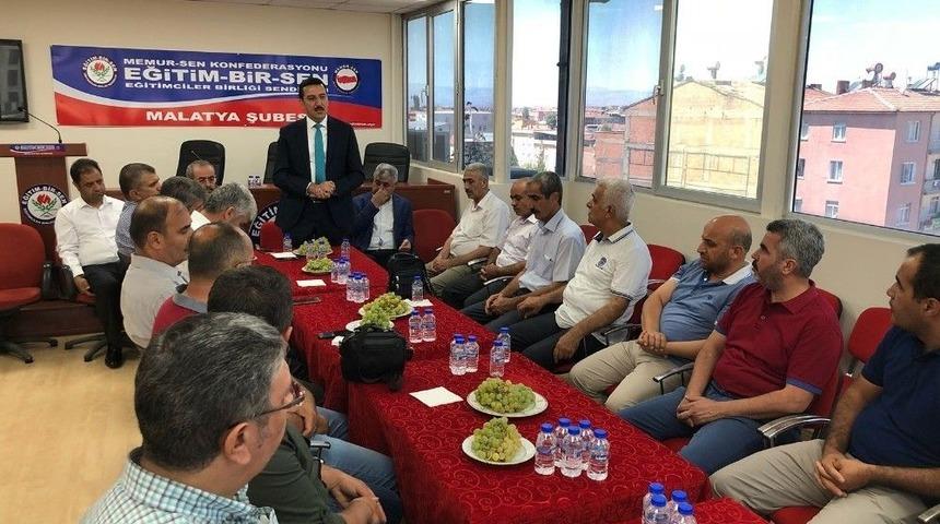 T&uuml;fenkci&rsquo;den Memur-sen&rsquo;e Bayram Ziyareti