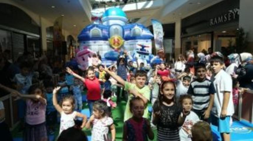 Forum Erzurum&rsquo;un Minik Misafirleri Robocar Poli&rsquo;yle Eğlendi!