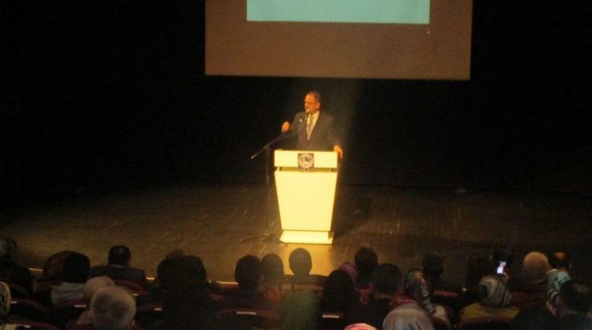 Bakan Özhaseki, Üsküdar Belediyesi Yazarlık Okulunu Tamamlayan Öğrencilere Sertifikalarını Verdi