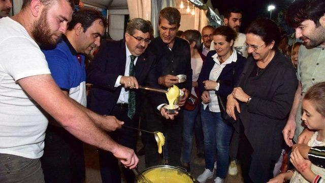 Başkan Can’dan Vatandaşlara Kuymak İkramı
