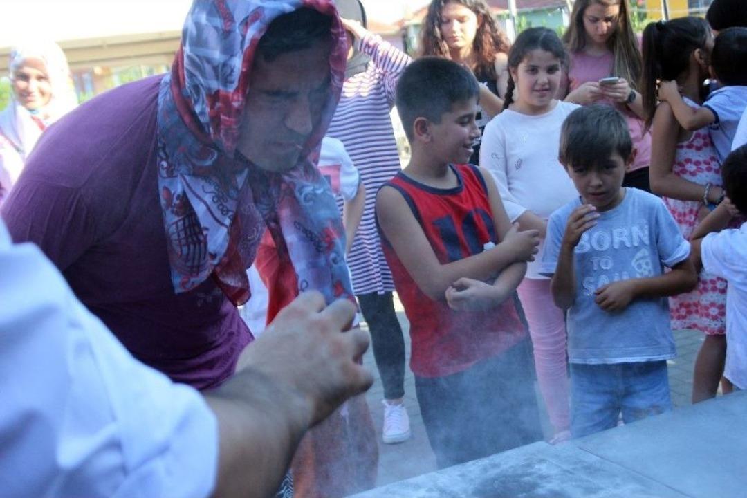 Polisi Kelep&ccedil;eleyen Hoca 5 Yıllık &Ouml;c&uuml;n&uuml; B&ouml;yle Aldı