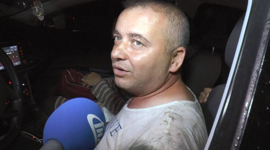 4 Kişilik Aile Nefes Kesen Operasyonla Sel Suları Arasından &Ccedil;ıktı