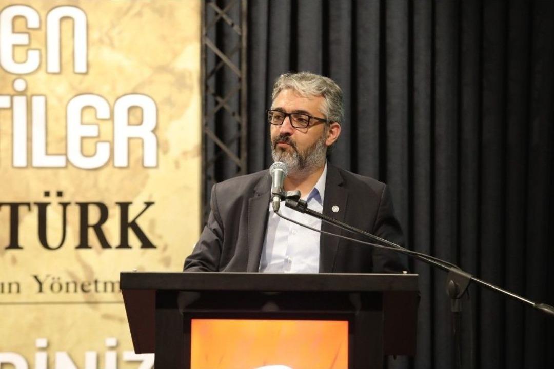 İlkadım&rsquo;dan &ldquo;&uuml;st&uuml;m&uuml;zden Sel Gibi Ge&ccedil;tiler&rdquo; Konferansı