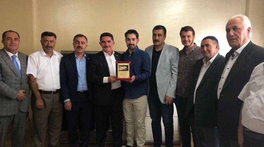 Milletvekili Ekrem &Ccedil;elebi, Kpss T&uuml;rkiye Birincisini Tebrik Etti