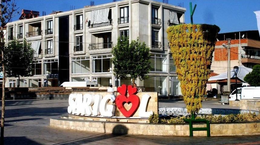 Festivalin Simgesi İ&ccedil;in 1 Ton &Uuml;z&uuml;m Kullanıldı