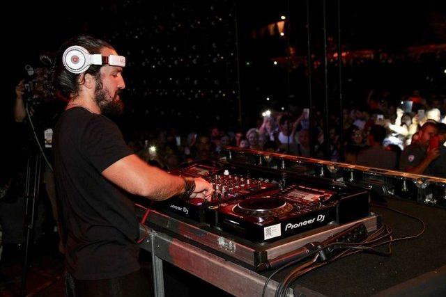 Doğukan Manço Dj Şov Büyükçekmece’yi Salladı