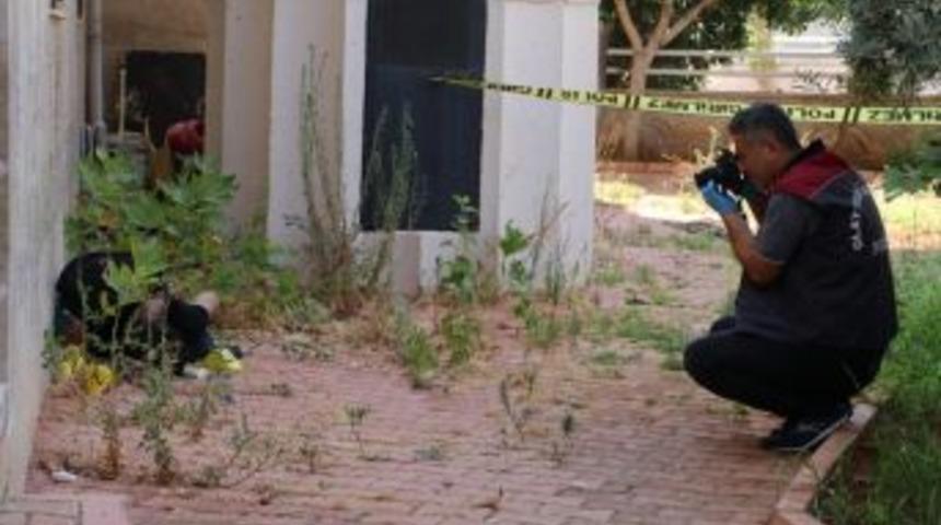 Antalya&rsquo;da Ş&uuml;pheli &Ouml;l&uuml;m