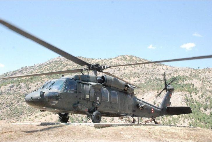 Vali Ustaoğlu’dan Üs Bölgelerine Bayram Ziyareti G1