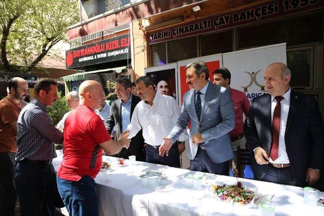 Darıcalılar Çınaraltı Meydanı’nda Bayramlaştı