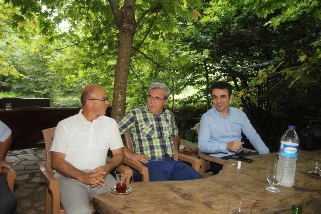 Akyazı&rsquo;da Tayini &Ccedil;ıkan Hakim Ve Savcılar İ&ccedil;in Veda Yemeği