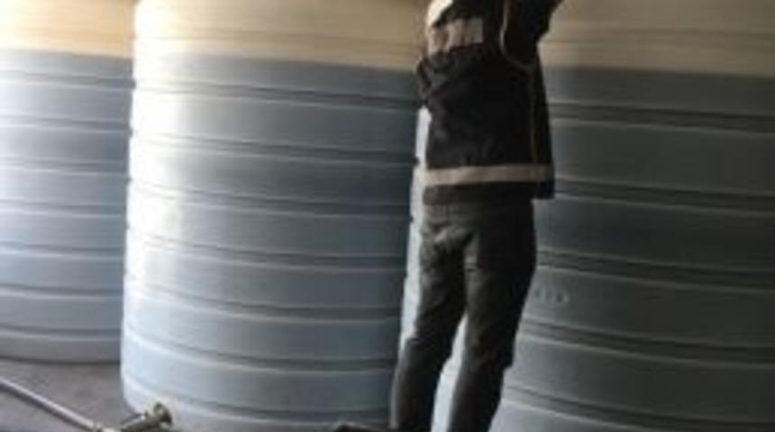 İzmir&rsquo;de Ka&ccedil;ak Akaryakıta Ge&ccedil;it Yok